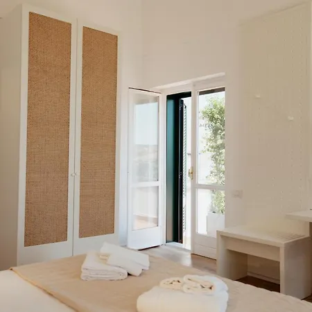 Gasthuis Casa Raffaele Palazzo Storico 3*